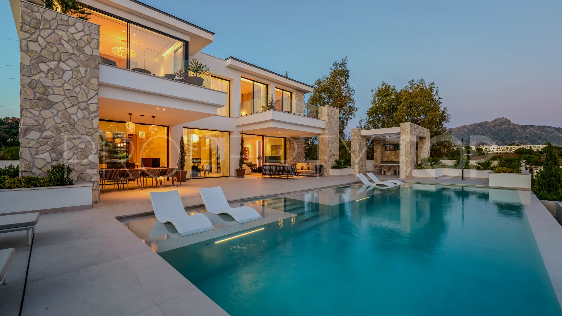 Buy La Quinta 5 bedrooms villa