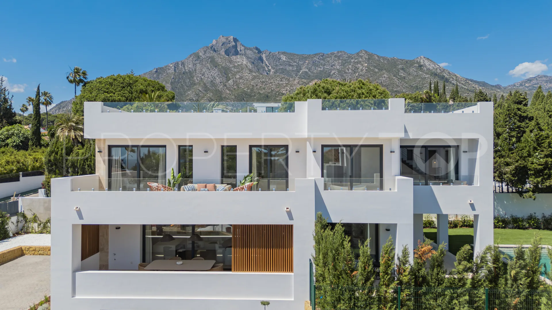 Villa with 5 bedrooms for sale in Nagüeles