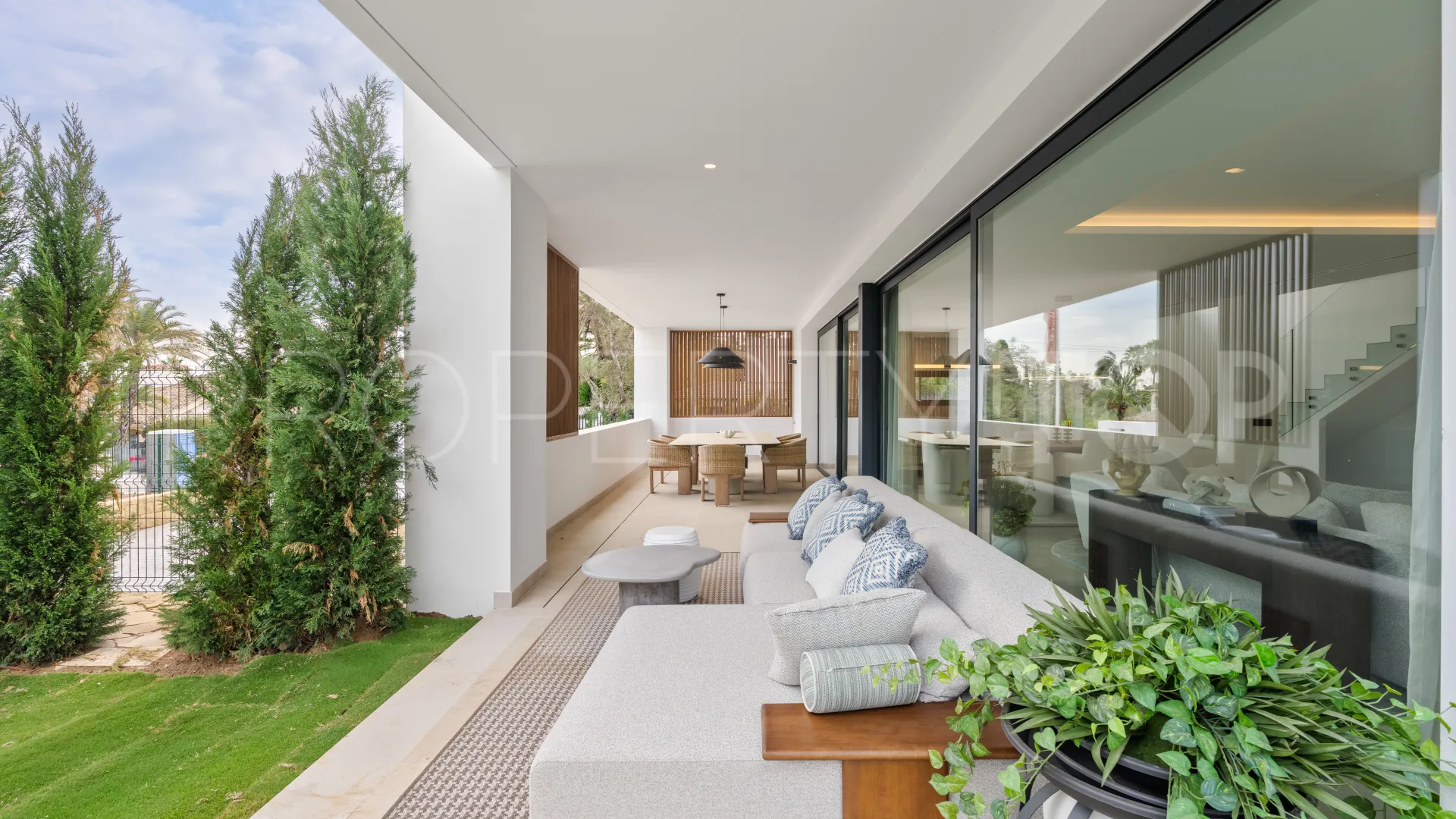 Villa with 5 bedrooms for sale in Nagüeles