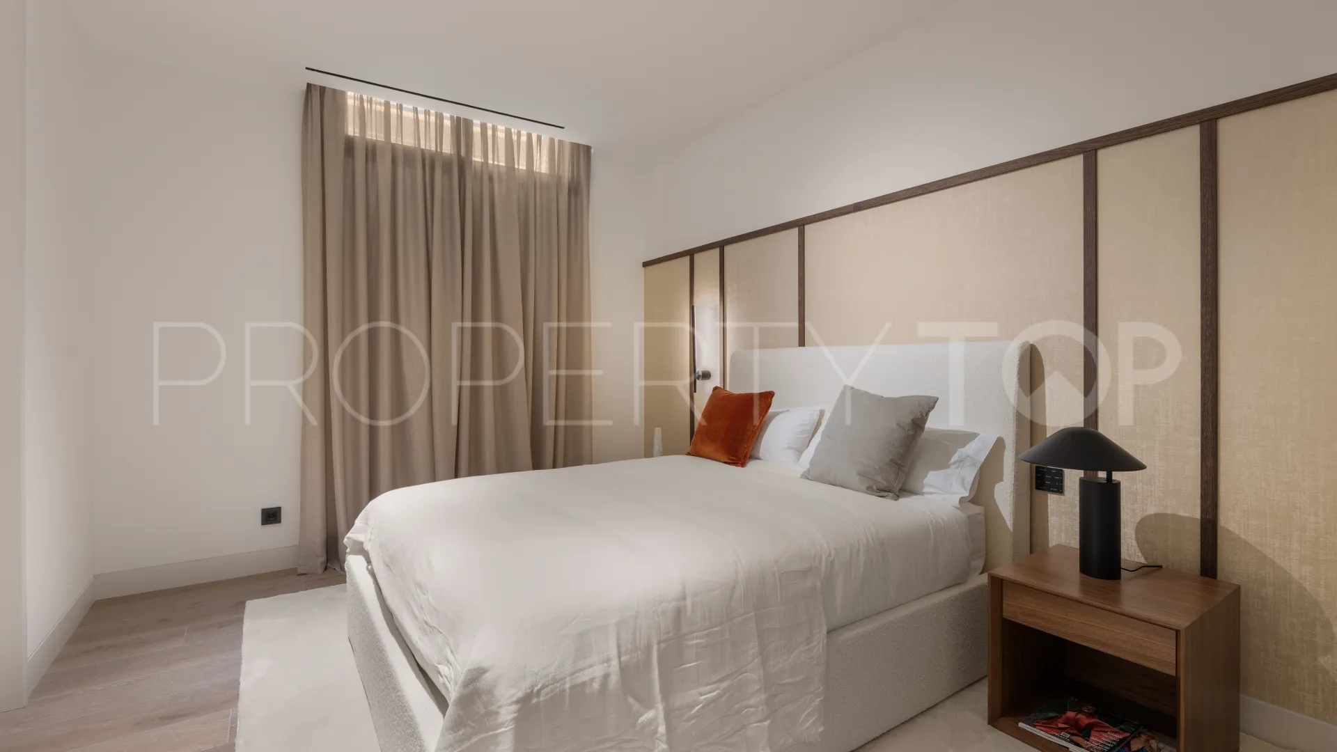 Lomas del Rey villa for sale