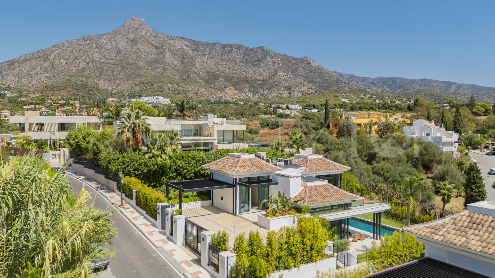 Lomas del Rey villa for sale