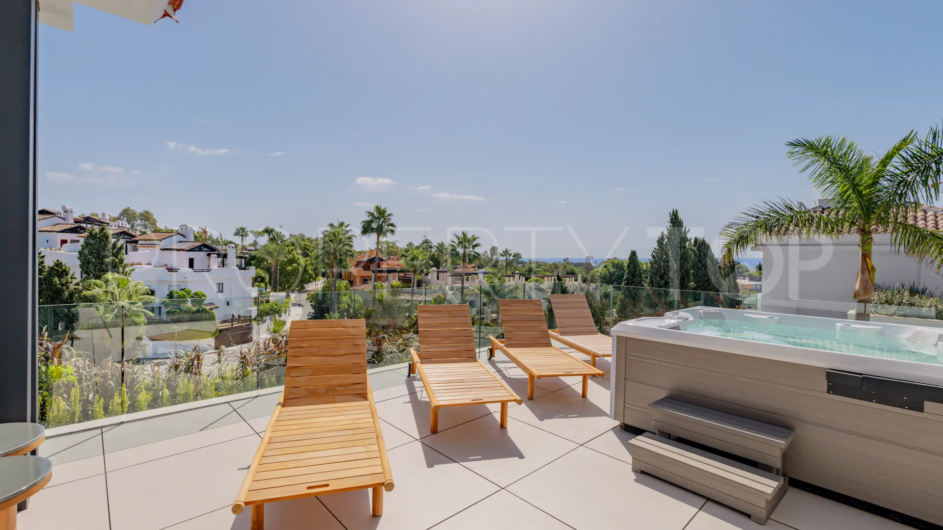 Lomas del Rey villa for sale