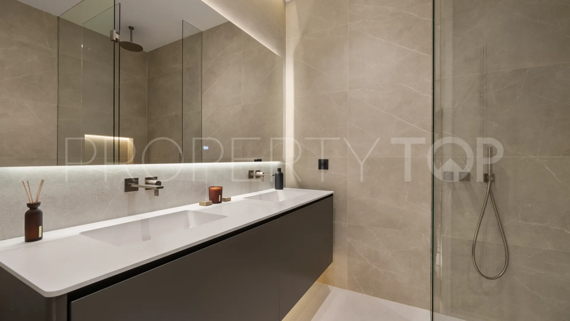 Lomas del Rey villa for sale
