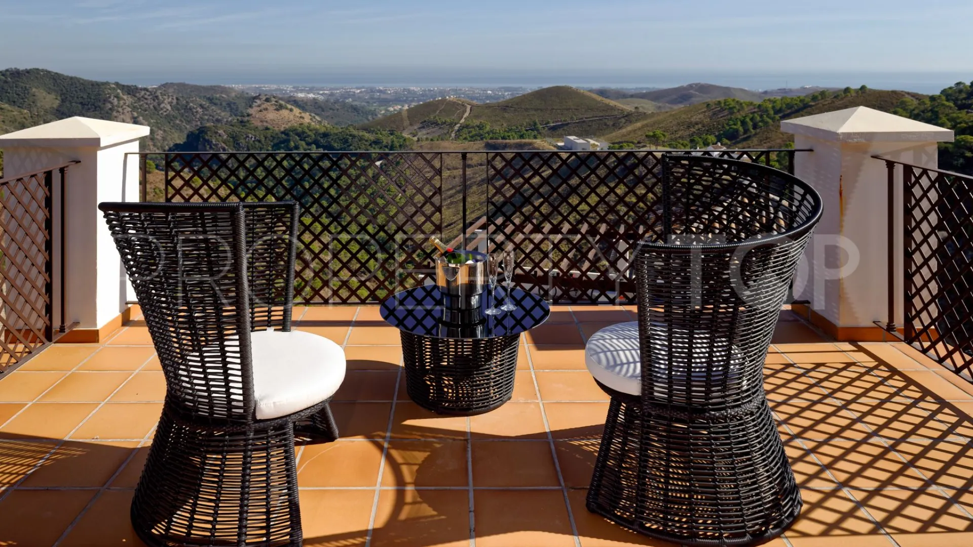 For sale villa in Benahavis Hills Country Club