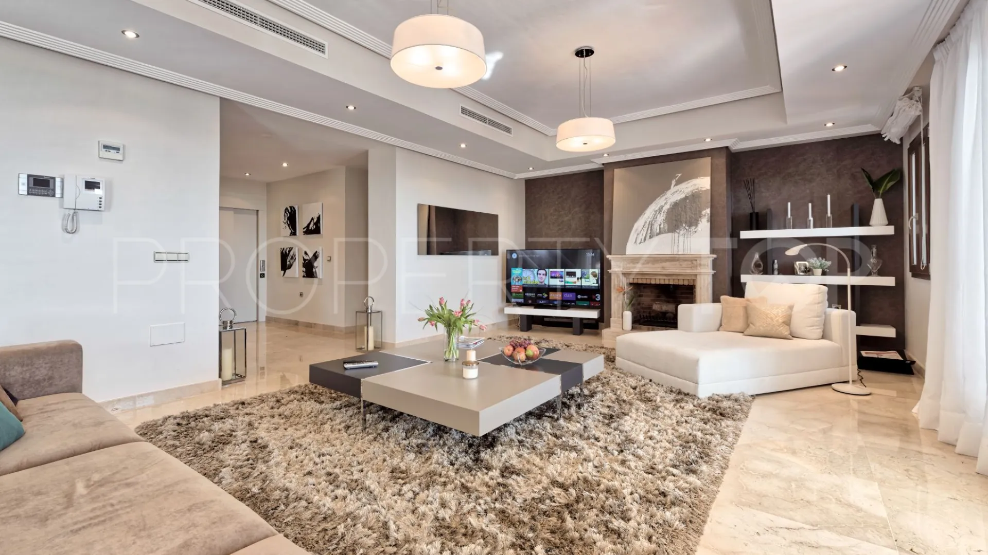 For sale villa in Benahavis Hills Country Club