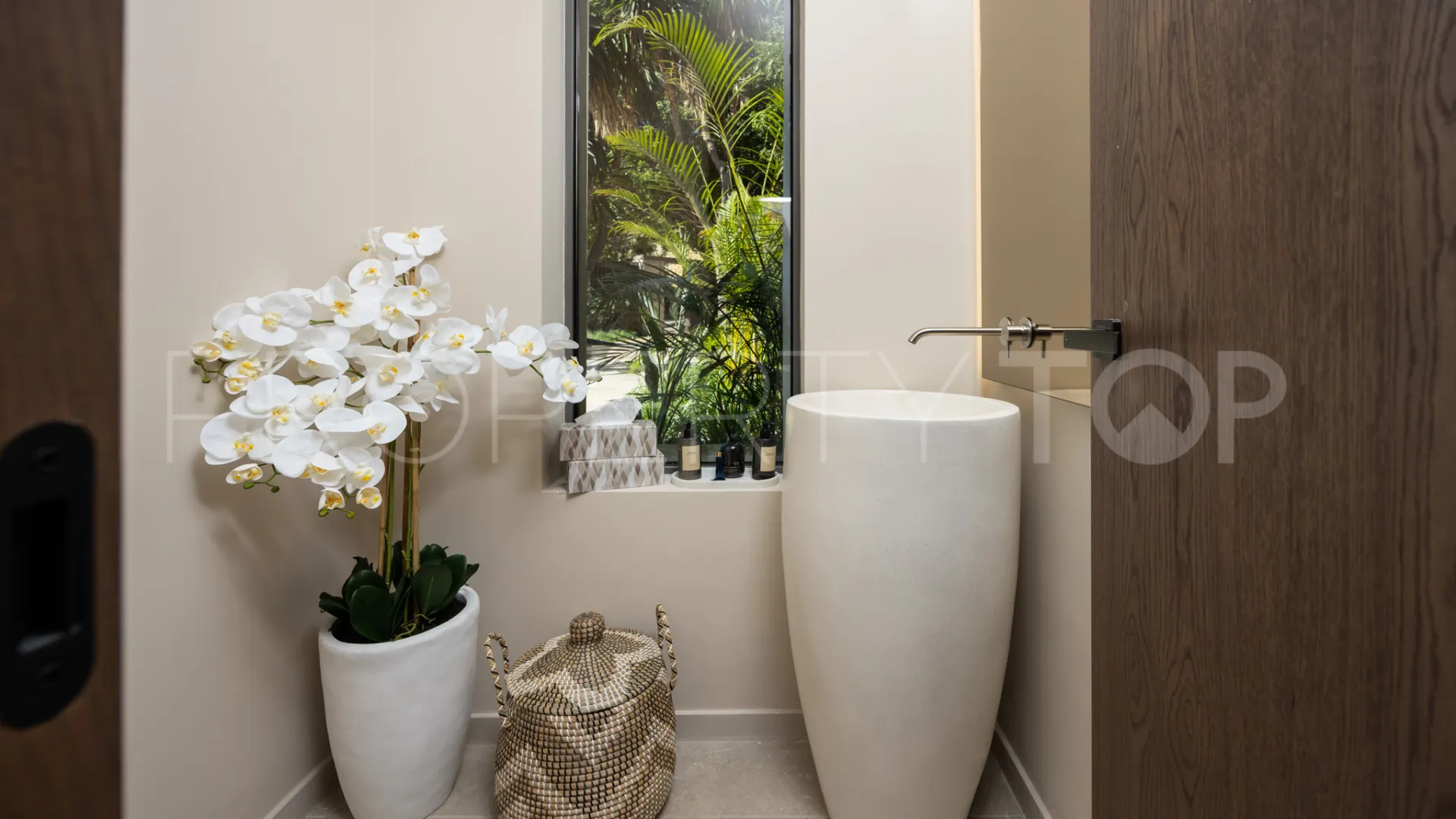 Villa en venta con 5 dormitorios en Haza del Conde