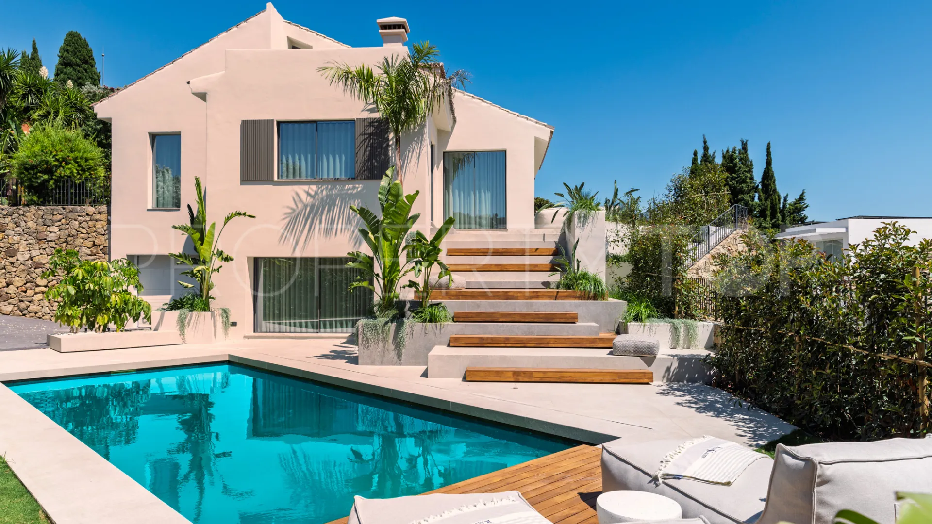 Villa en venta con 5 dormitorios en Haza del Conde