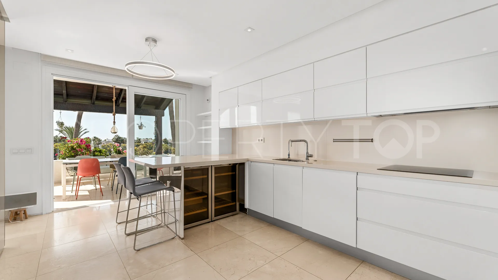 For sale duplex penthouse in Marina Puente Romano with 3 bedrooms