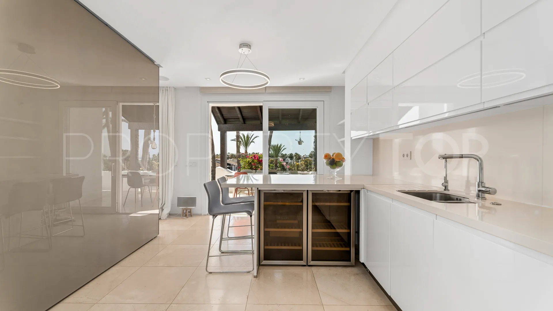 For sale duplex penthouse in Marina Puente Romano with 3 bedrooms