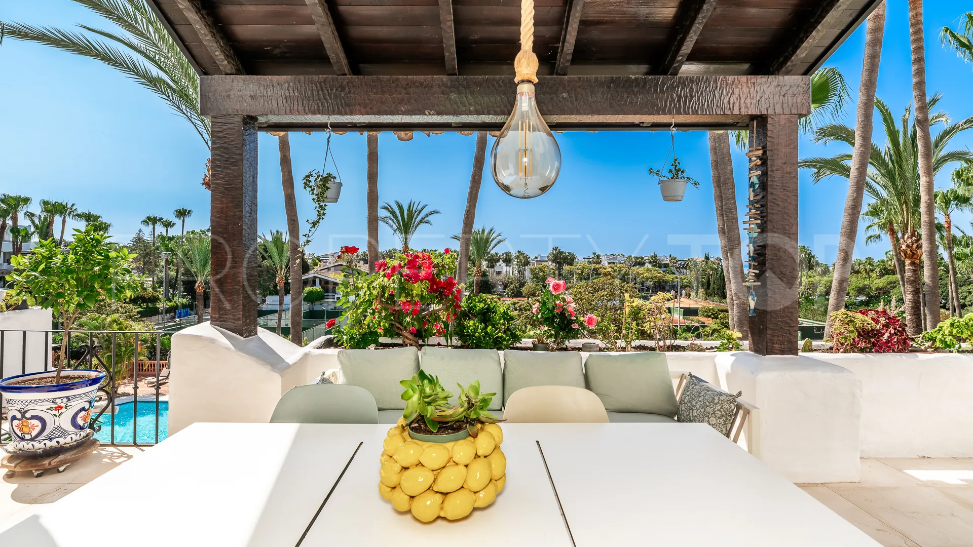 For sale duplex penthouse in Marina Puente Romano with 3 bedrooms