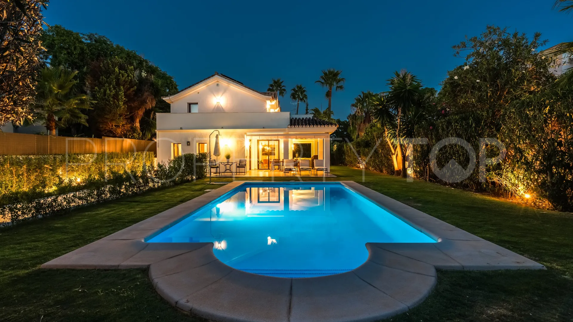 For sale Supermanzana H villa