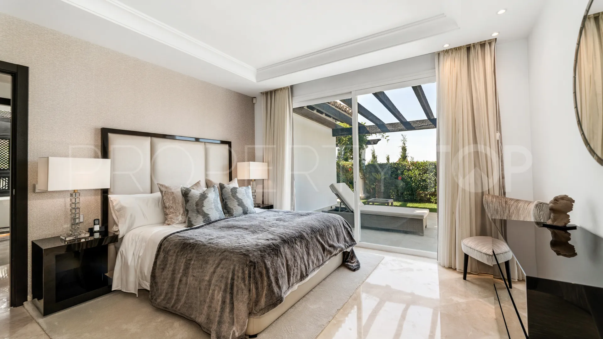 La Quinta Golf villa for sale