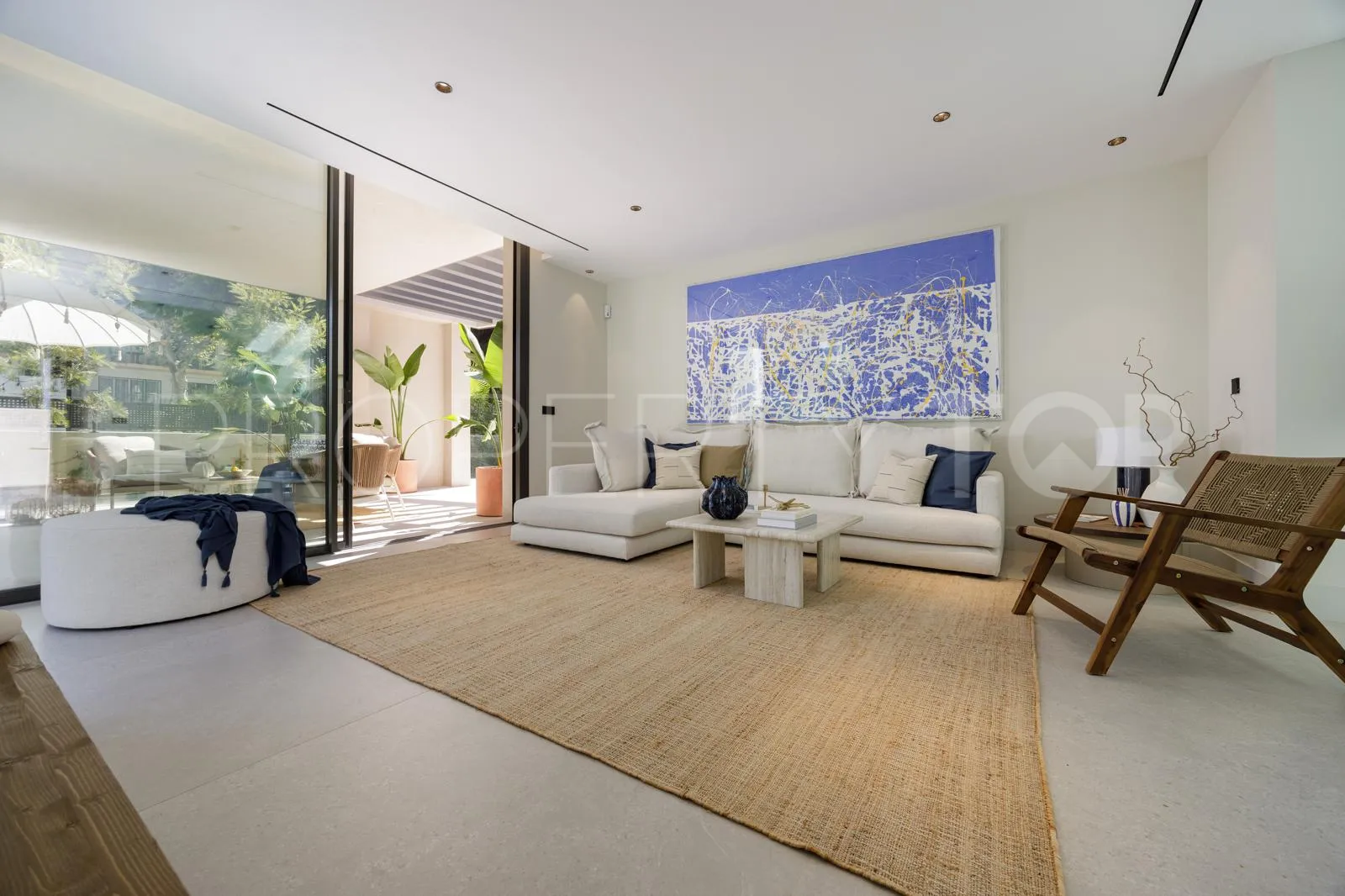 Se vende villa con 5 dormitorios en Rio Verde Playa
