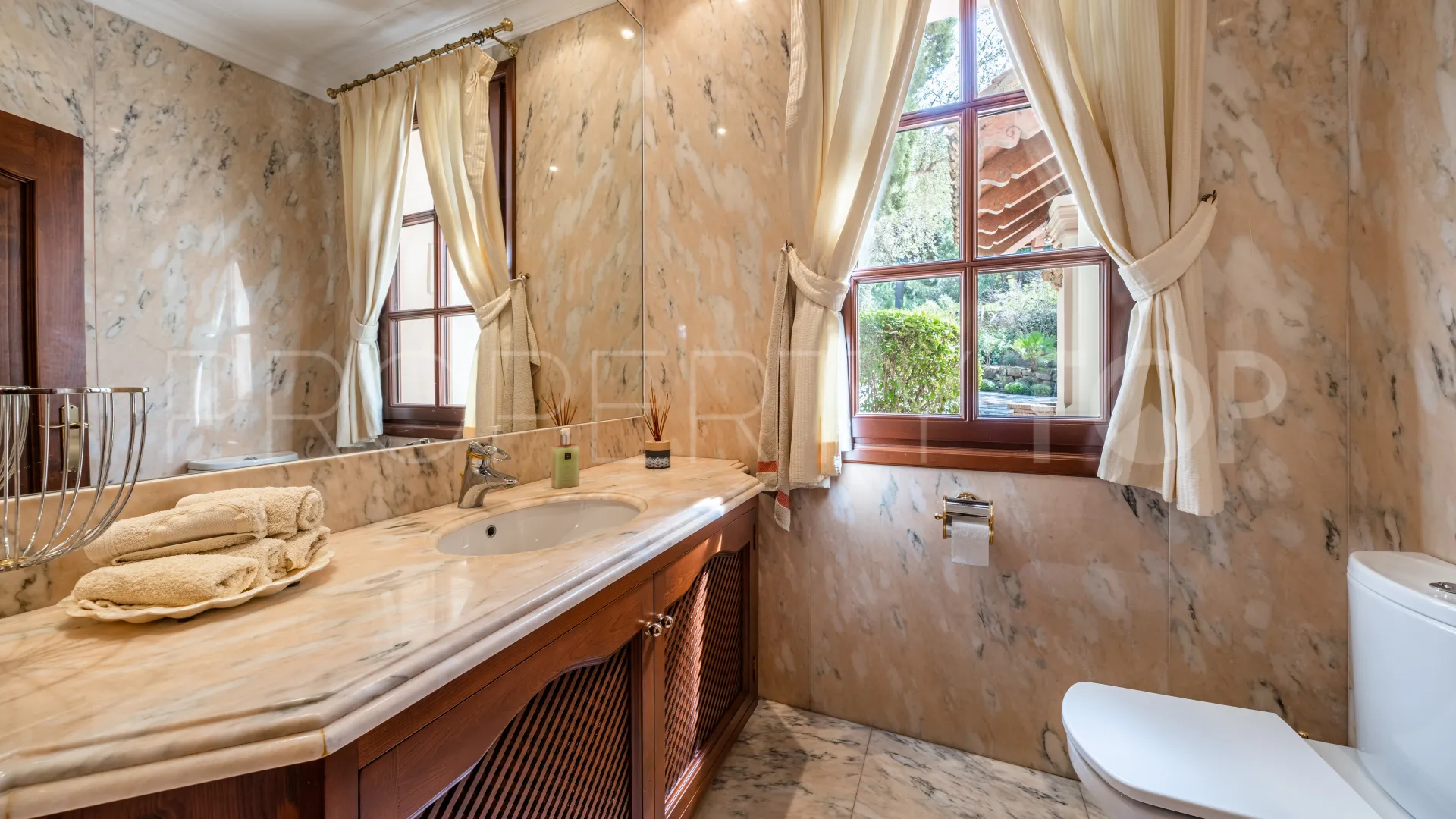 Villa for sale in La Zagaleta