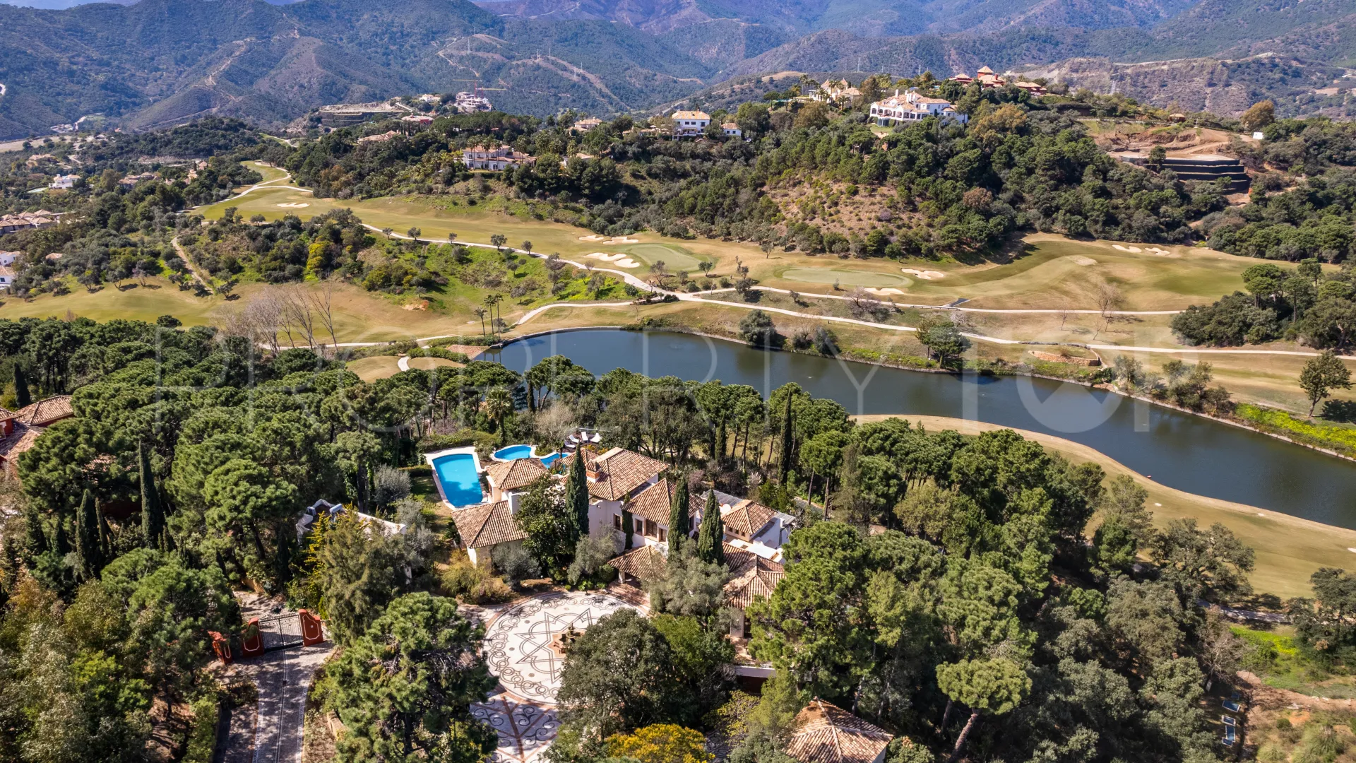 Villa for sale in La Zagaleta