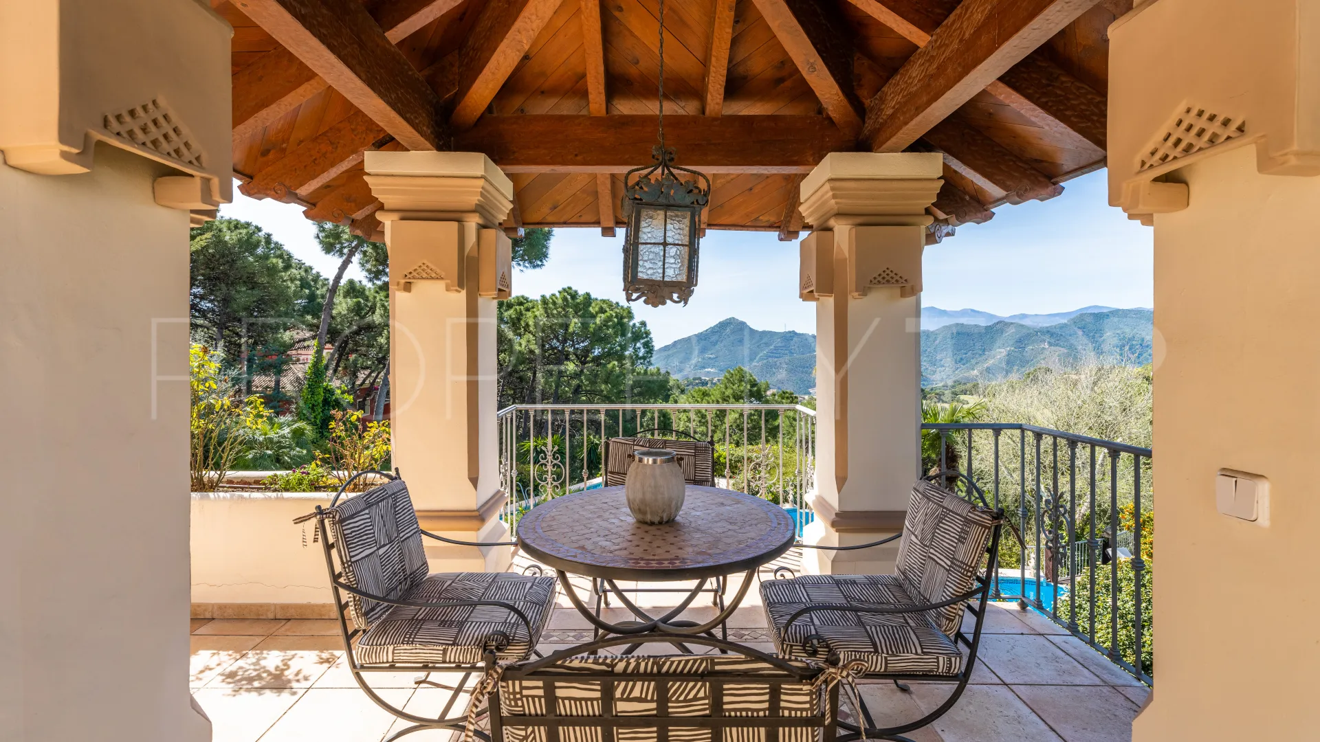 Villa for sale in La Zagaleta