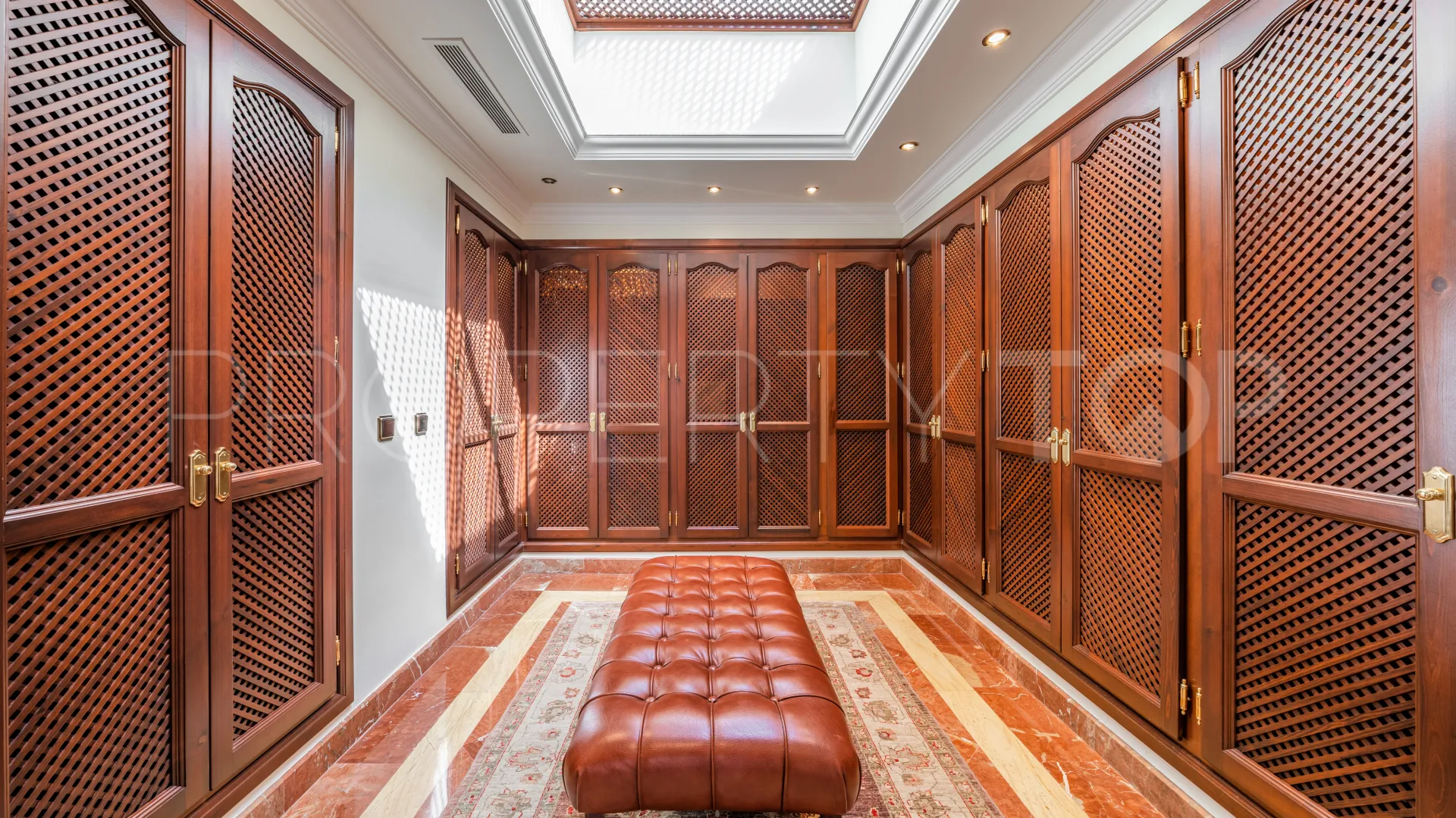 Villa for sale in La Zagaleta