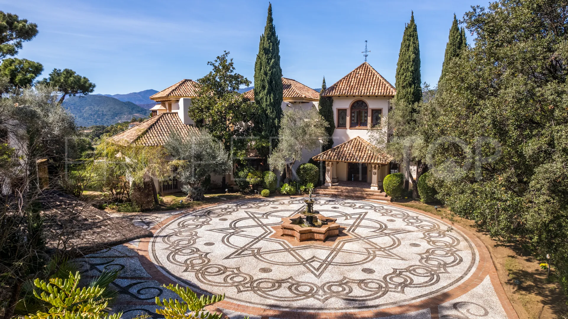 Villa for sale in La Zagaleta