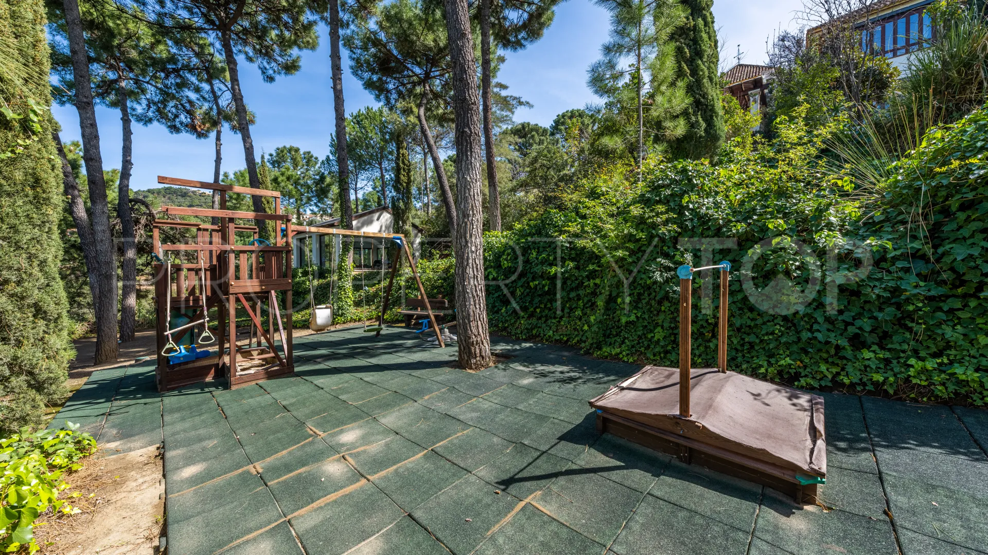 Villa for sale in La Zagaleta