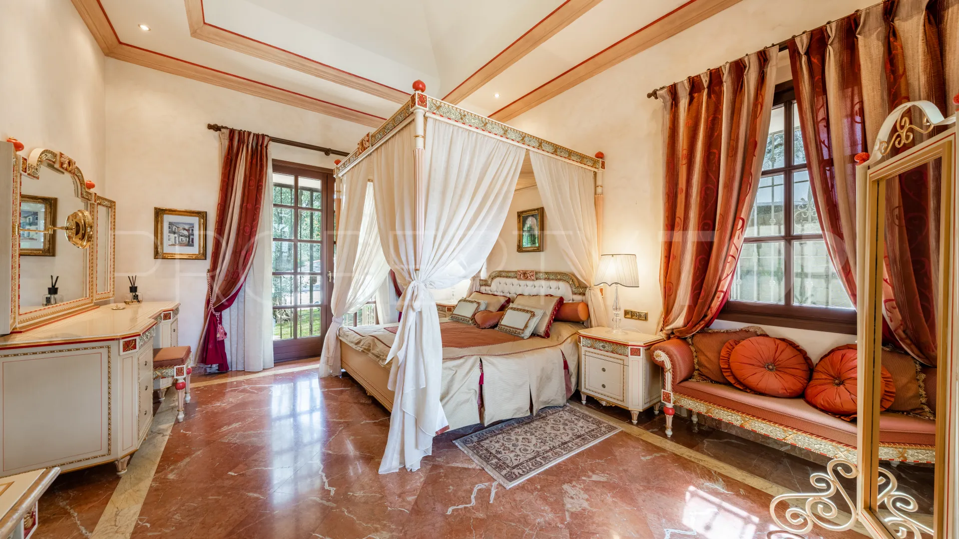 Villa for sale in La Zagaleta