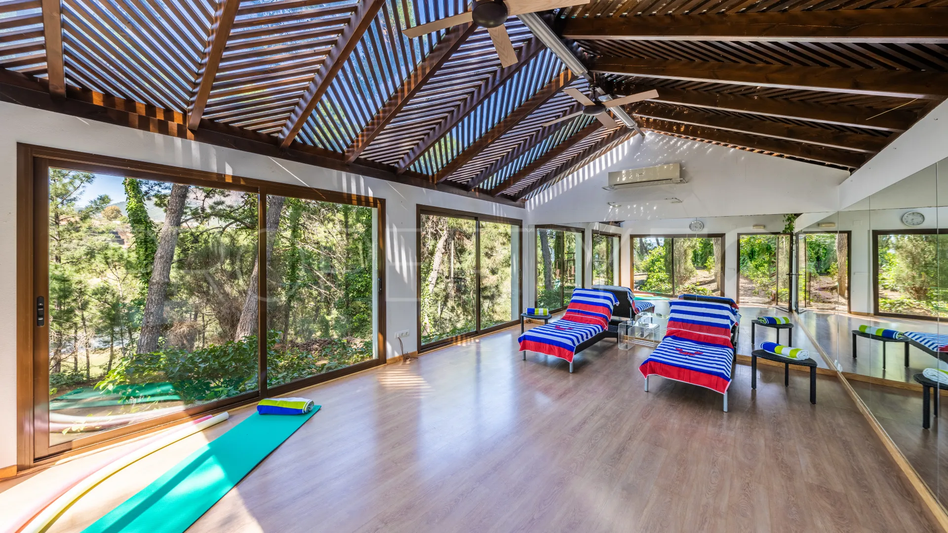 Villa for sale in La Zagaleta