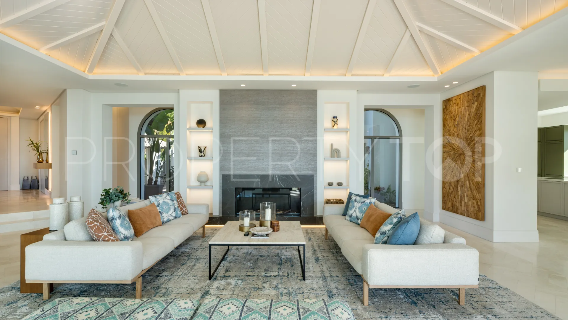 Monte Halcones 7 bedrooms villa for sale