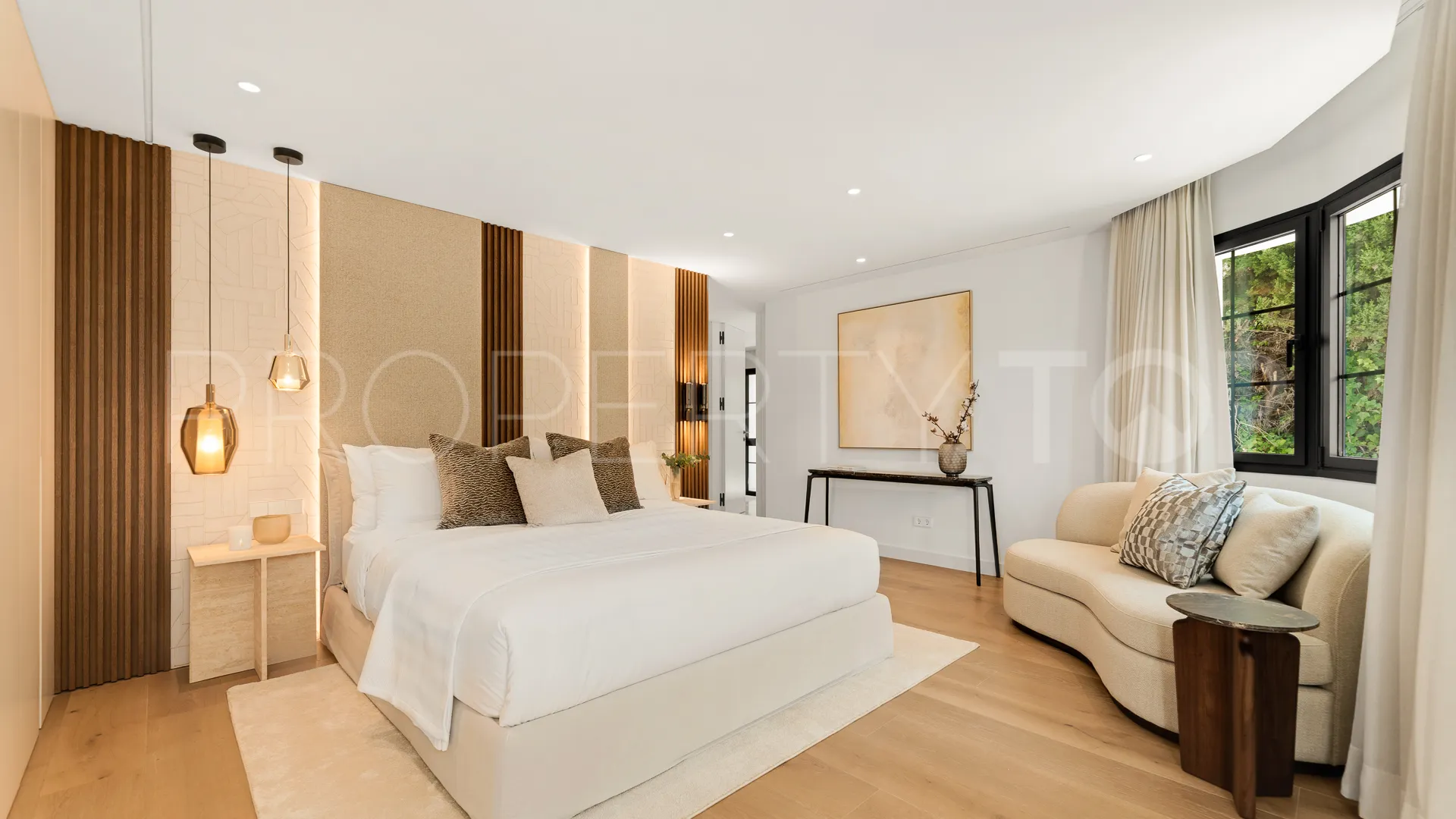 For sale Las Brisas del Golf 6 bedrooms villa