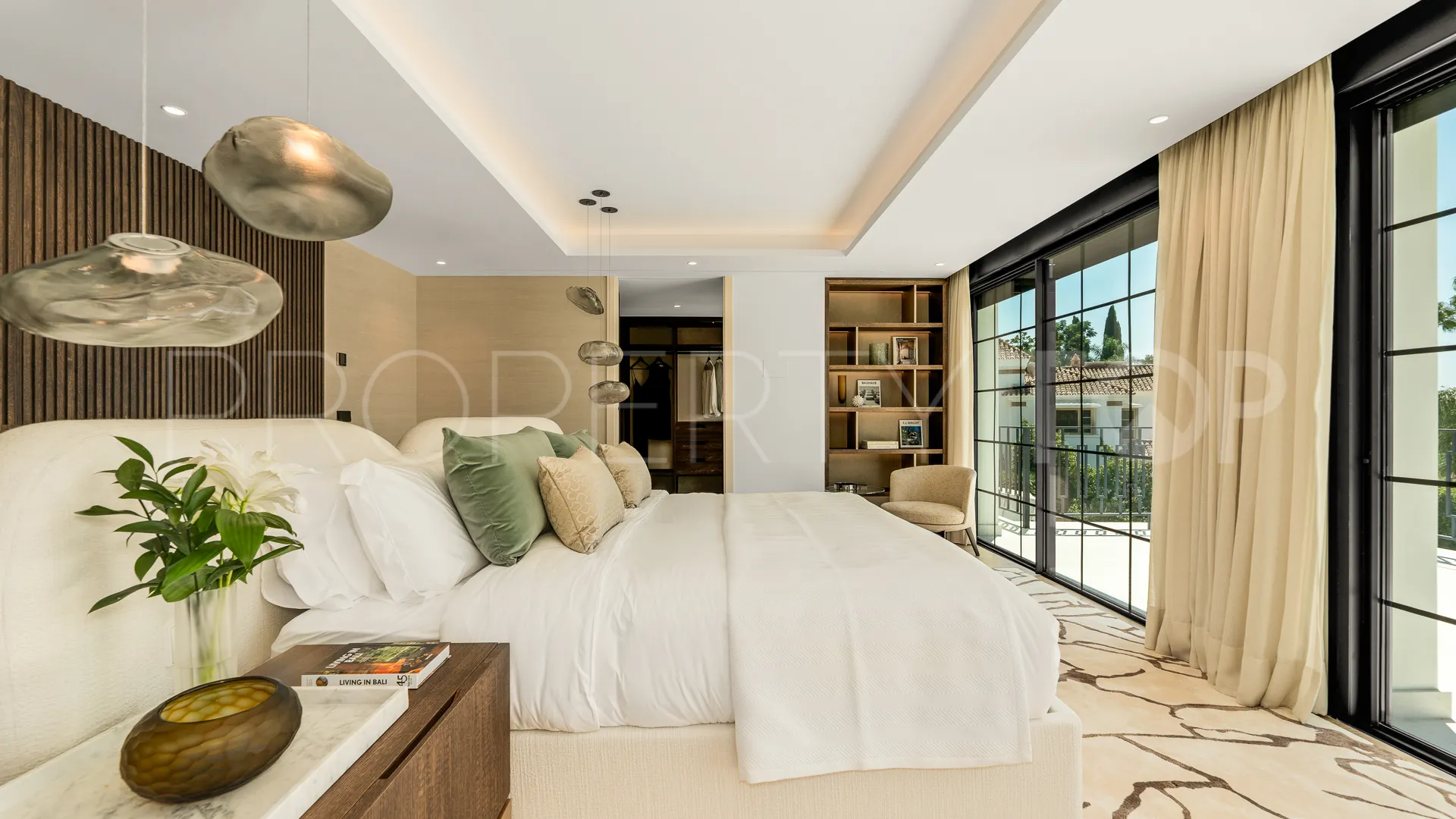 For sale Las Brisas del Golf 6 bedrooms villa