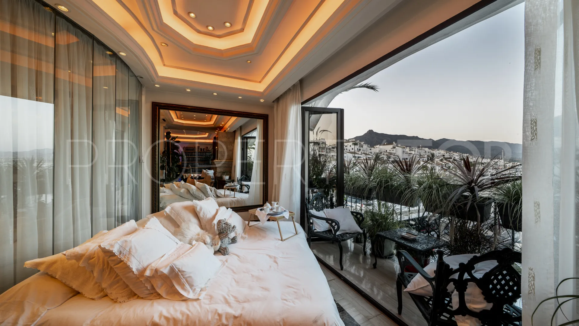 Comprar duplex de 3 dormitorios en Marbella - Puerto Banus