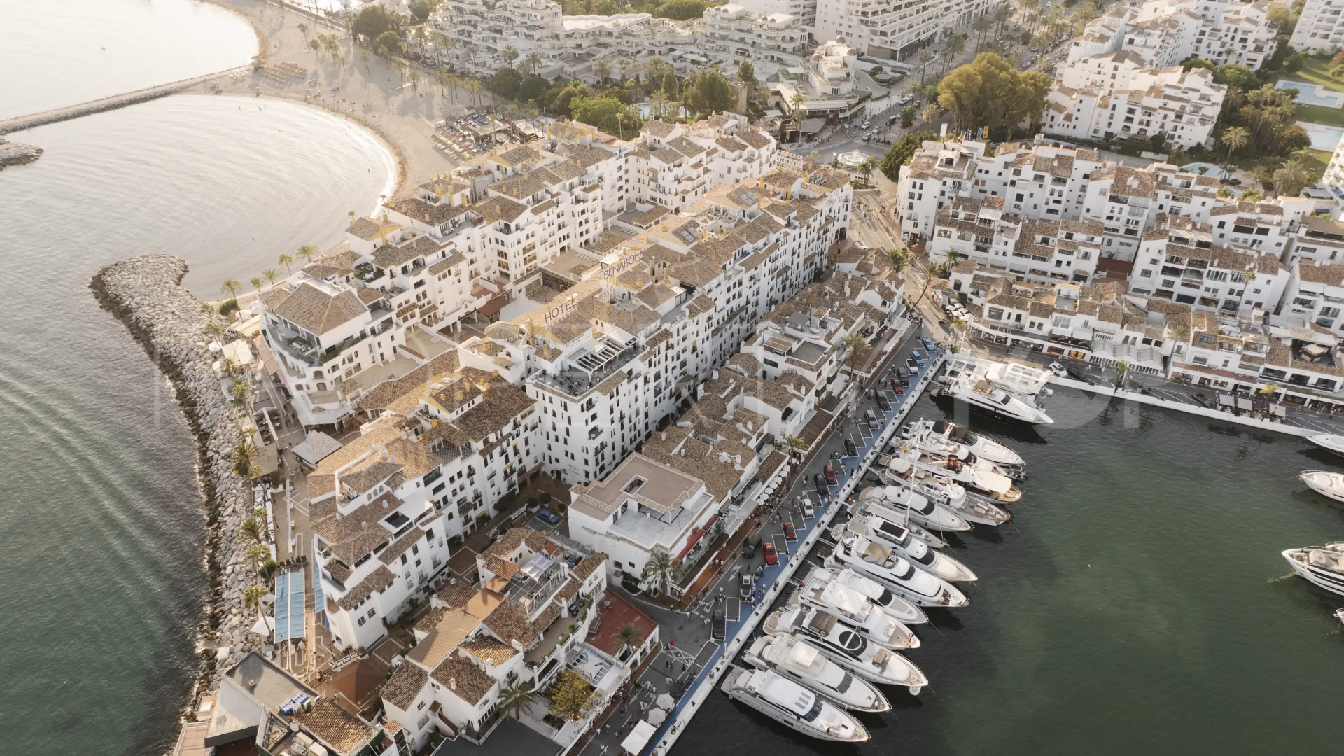 Comprar duplex de 3 dormitorios en Marbella - Puerto Banus