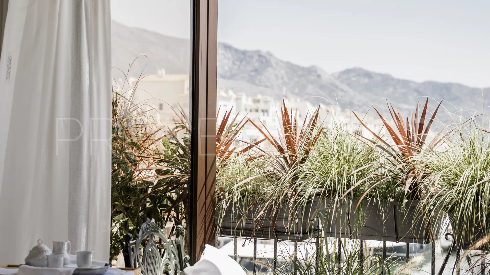 Comprar duplex de 3 dormitorios en Marbella - Puerto Banus