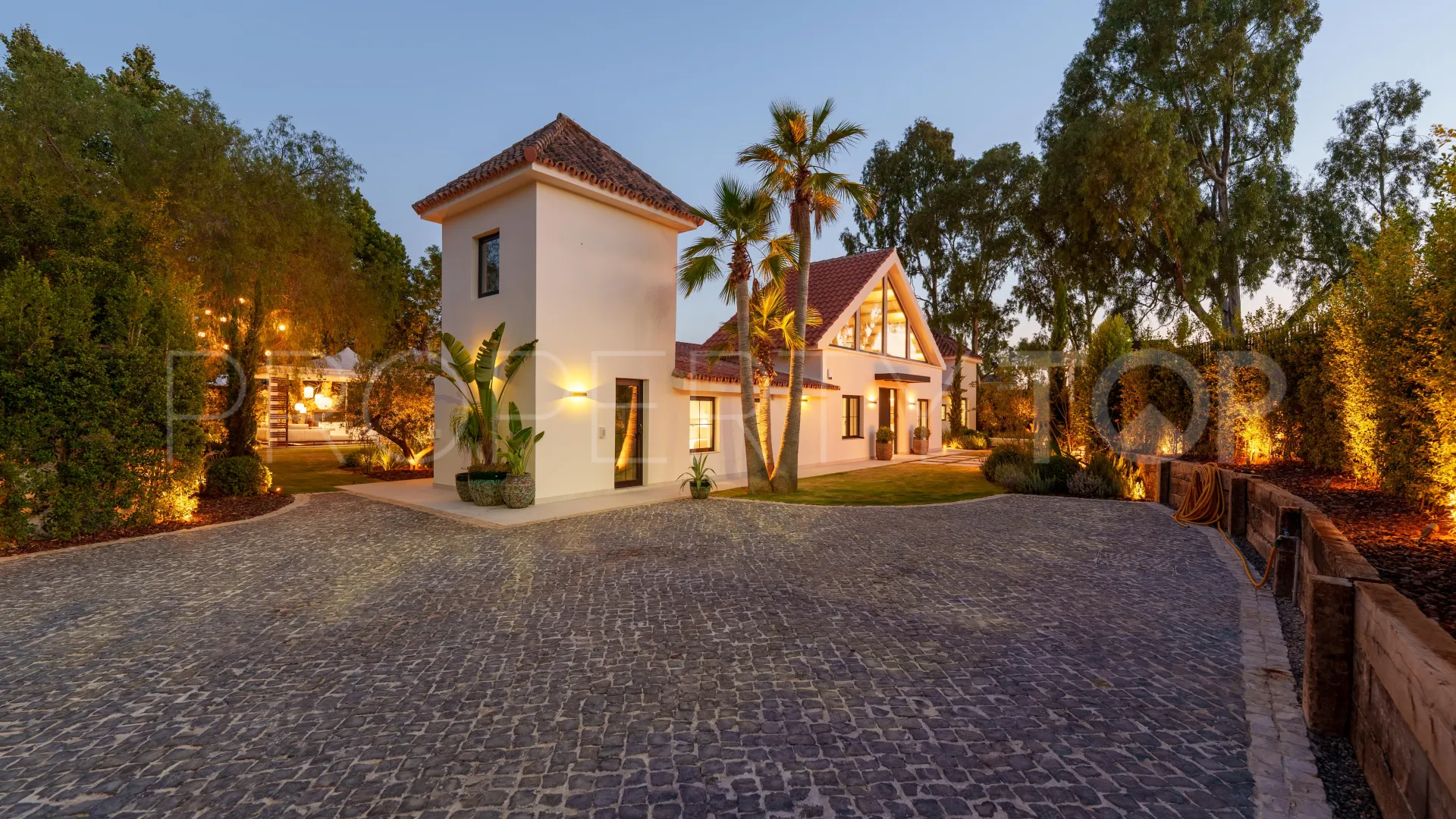 Villa a la venta en Marbella - Puerto Banus