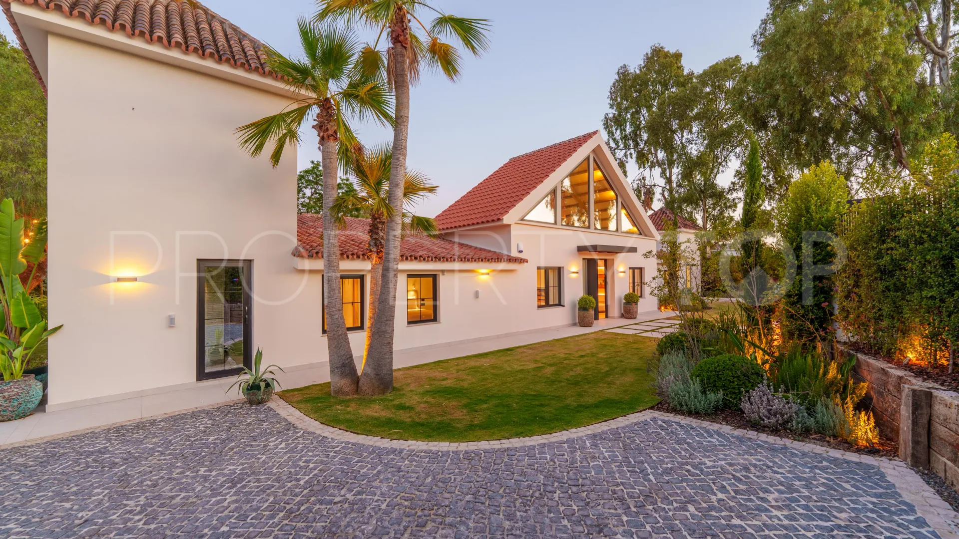 Villa a la venta en Marbella - Puerto Banus