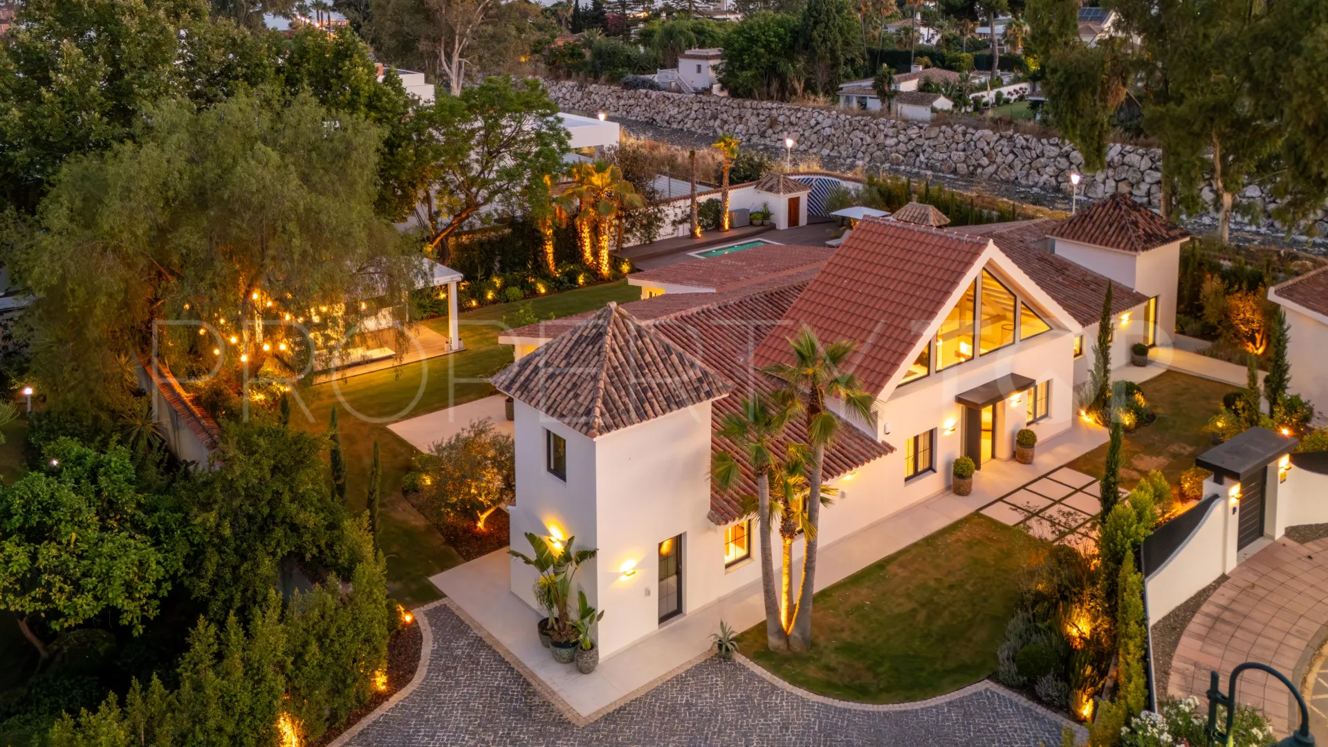 Villa a la venta en Marbella - Puerto Banus