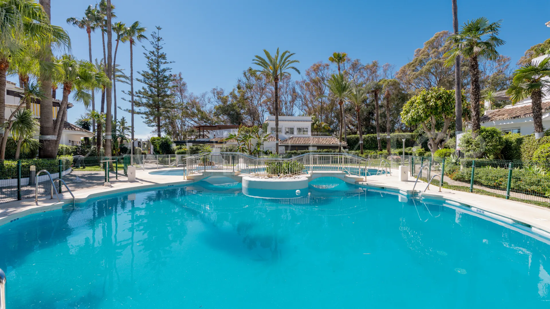 Ground floor apartment for sale in Golden Beach