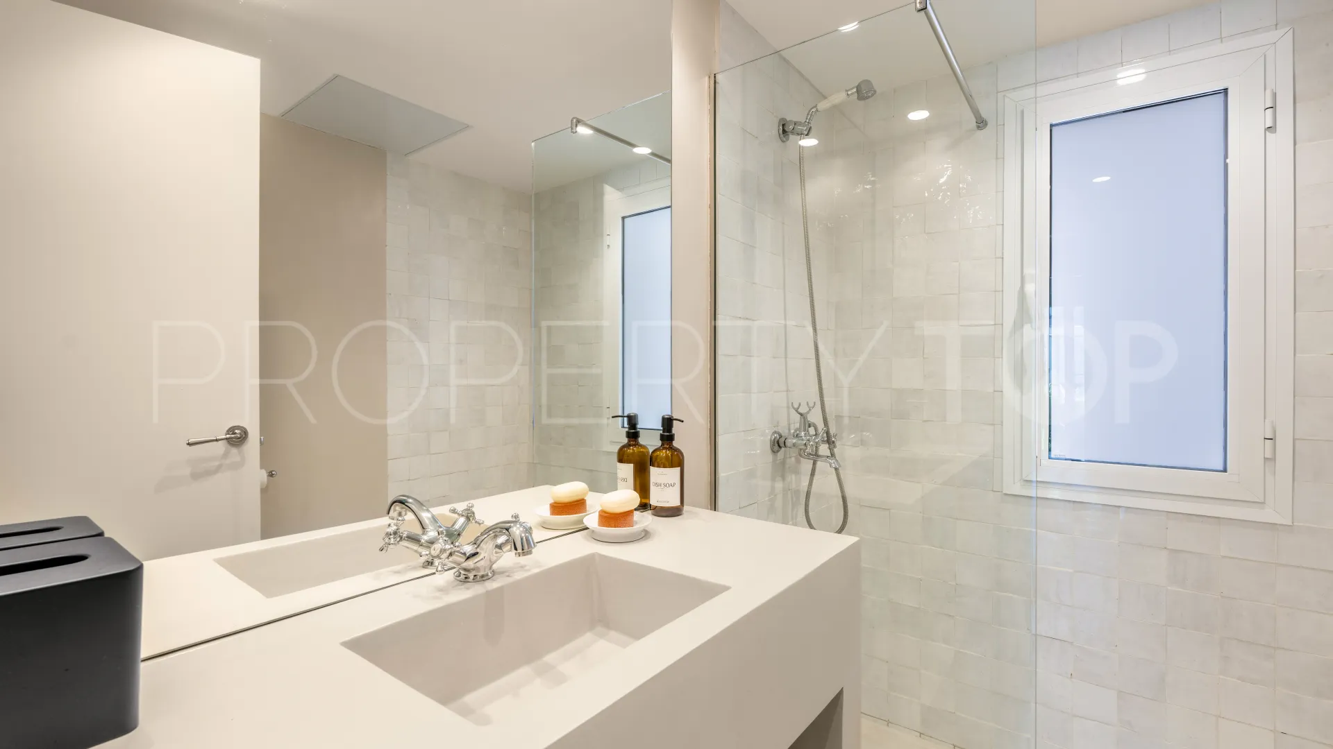 Ground floor apartment for sale in Golden Beach