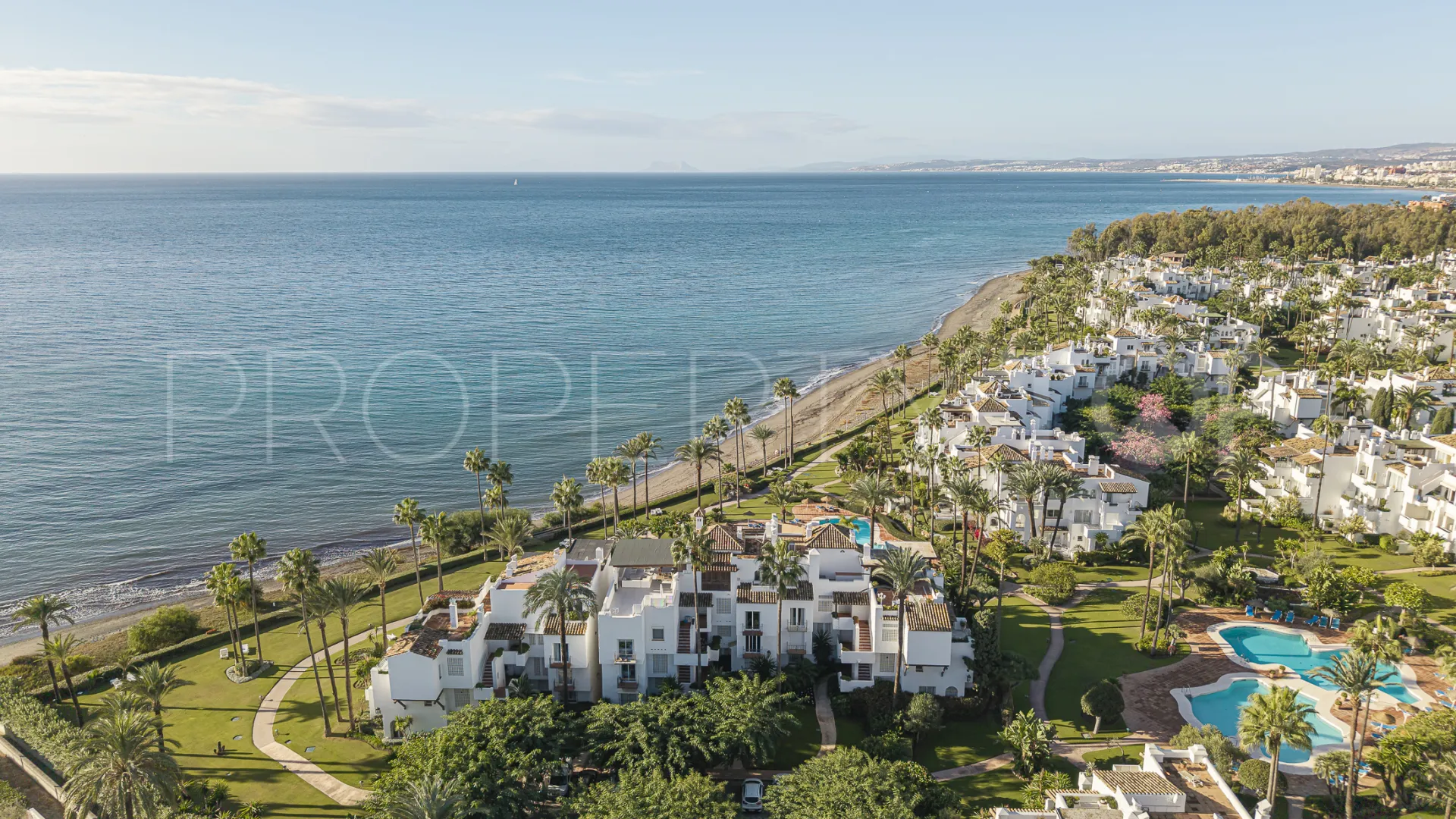 Apartamento planta baja en venta en Alcazaba Beach