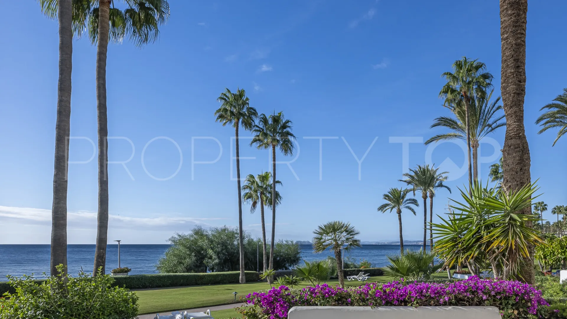 Apartamento planta baja en venta en Alcazaba Beach