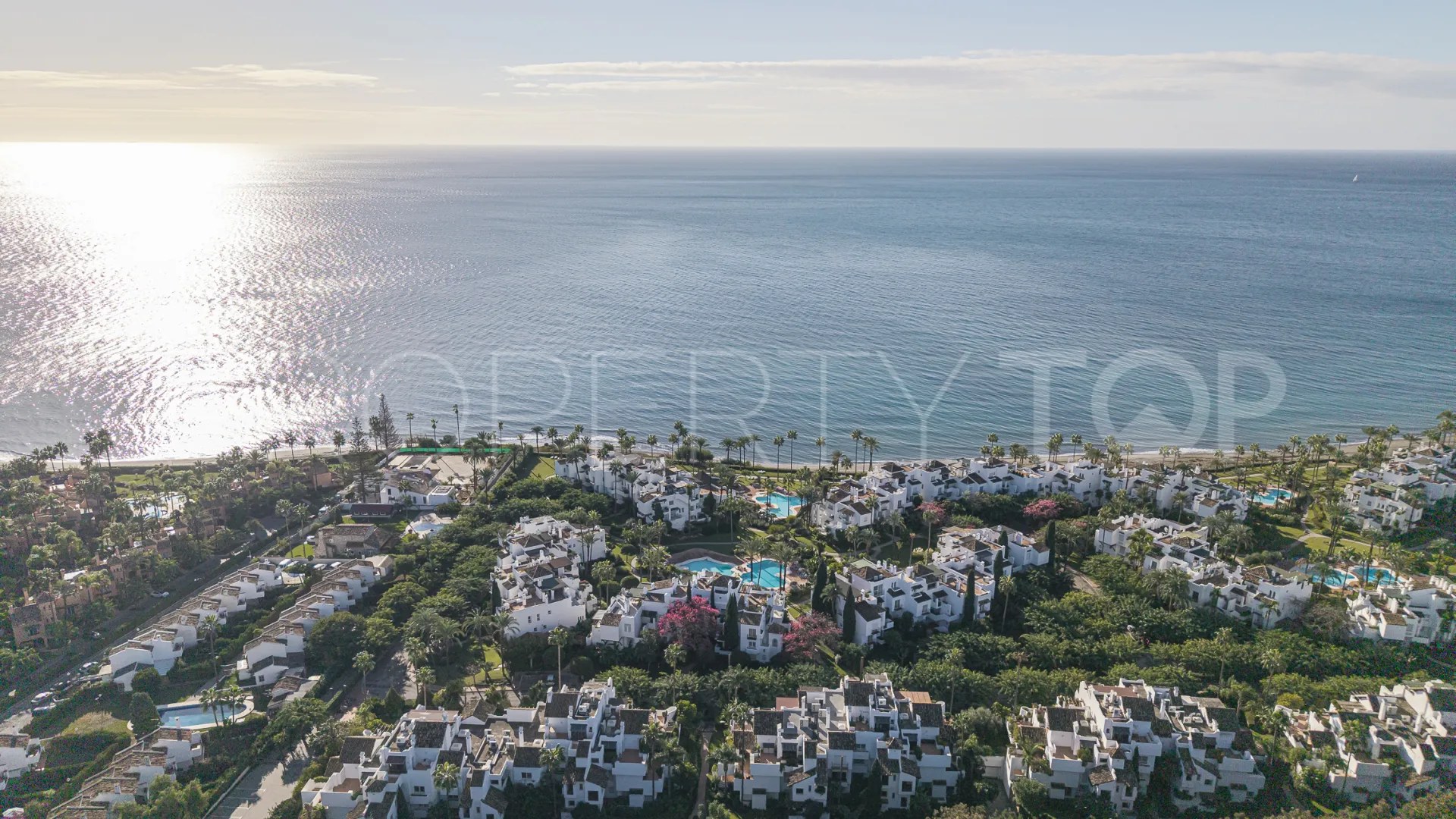 Apartamento planta baja en venta en Alcazaba Beach