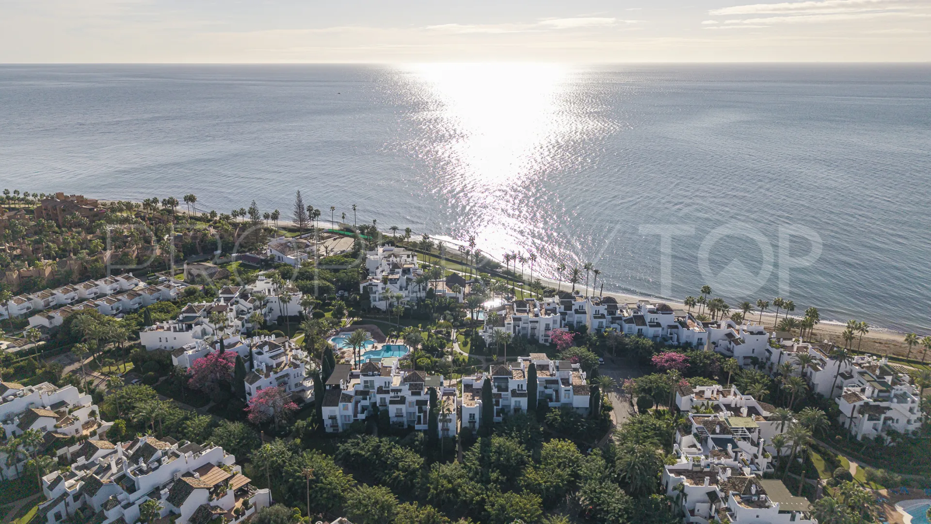 Apartamento planta baja en venta en Alcazaba Beach