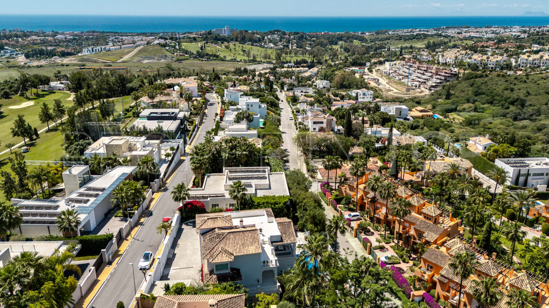 For sale La Alqueria 5 bedrooms villa