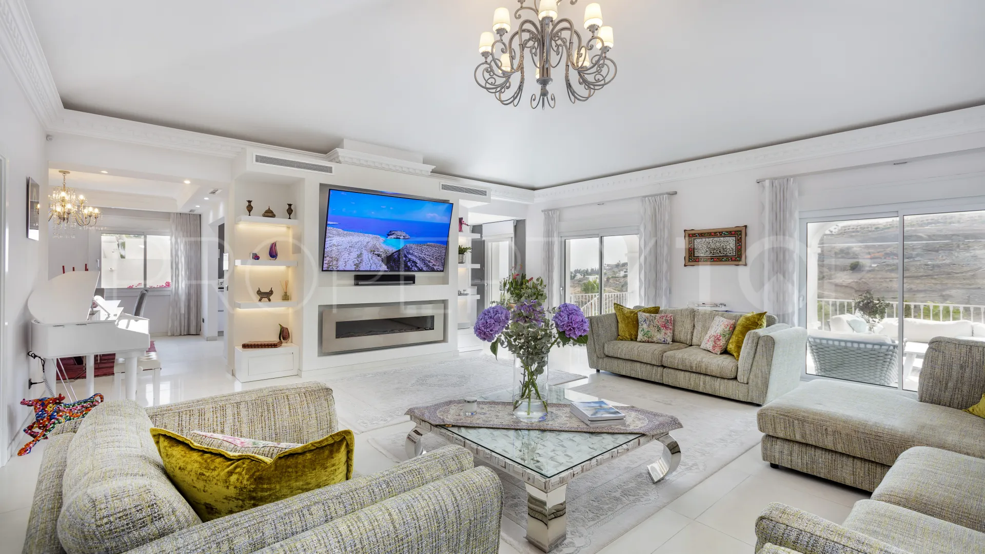 For sale La Alqueria 5 bedrooms villa