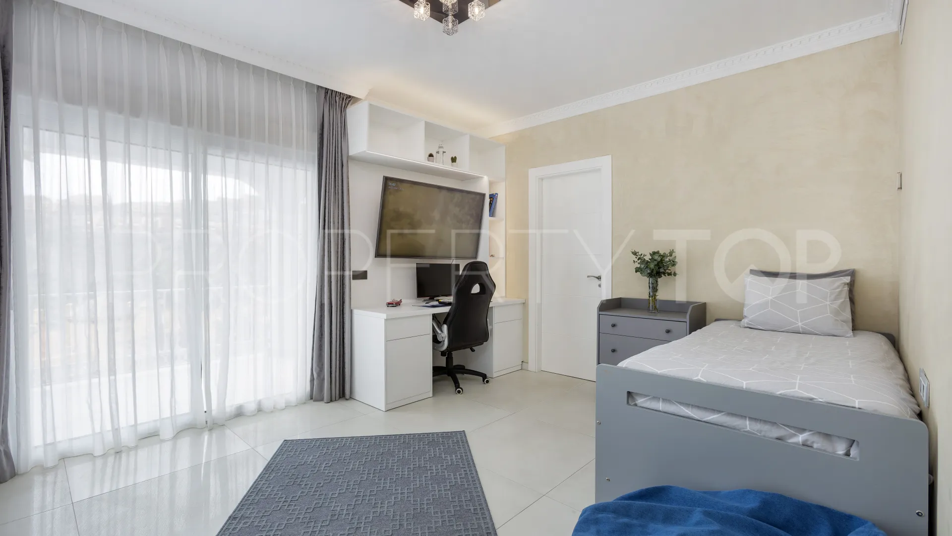 For sale La Alqueria 5 bedrooms villa