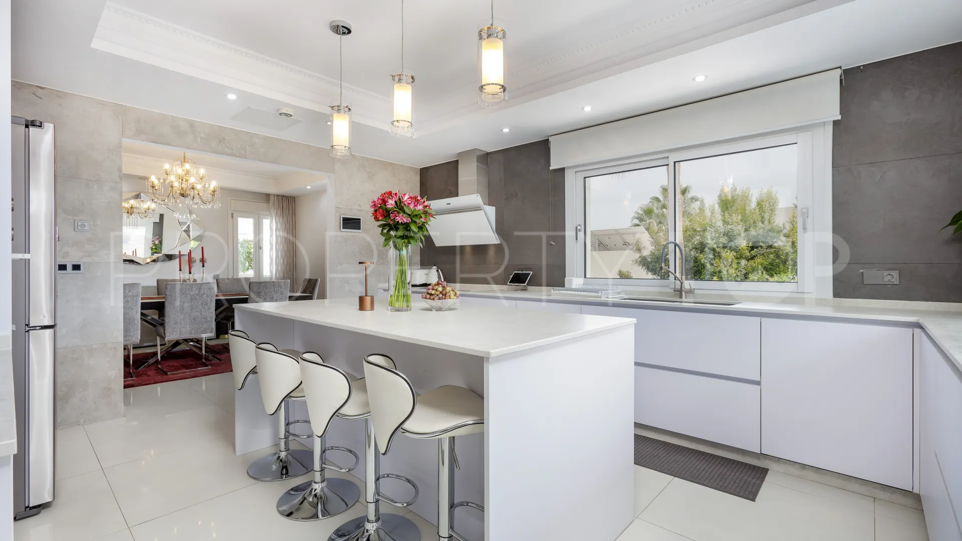 For sale La Alqueria 5 bedrooms villa