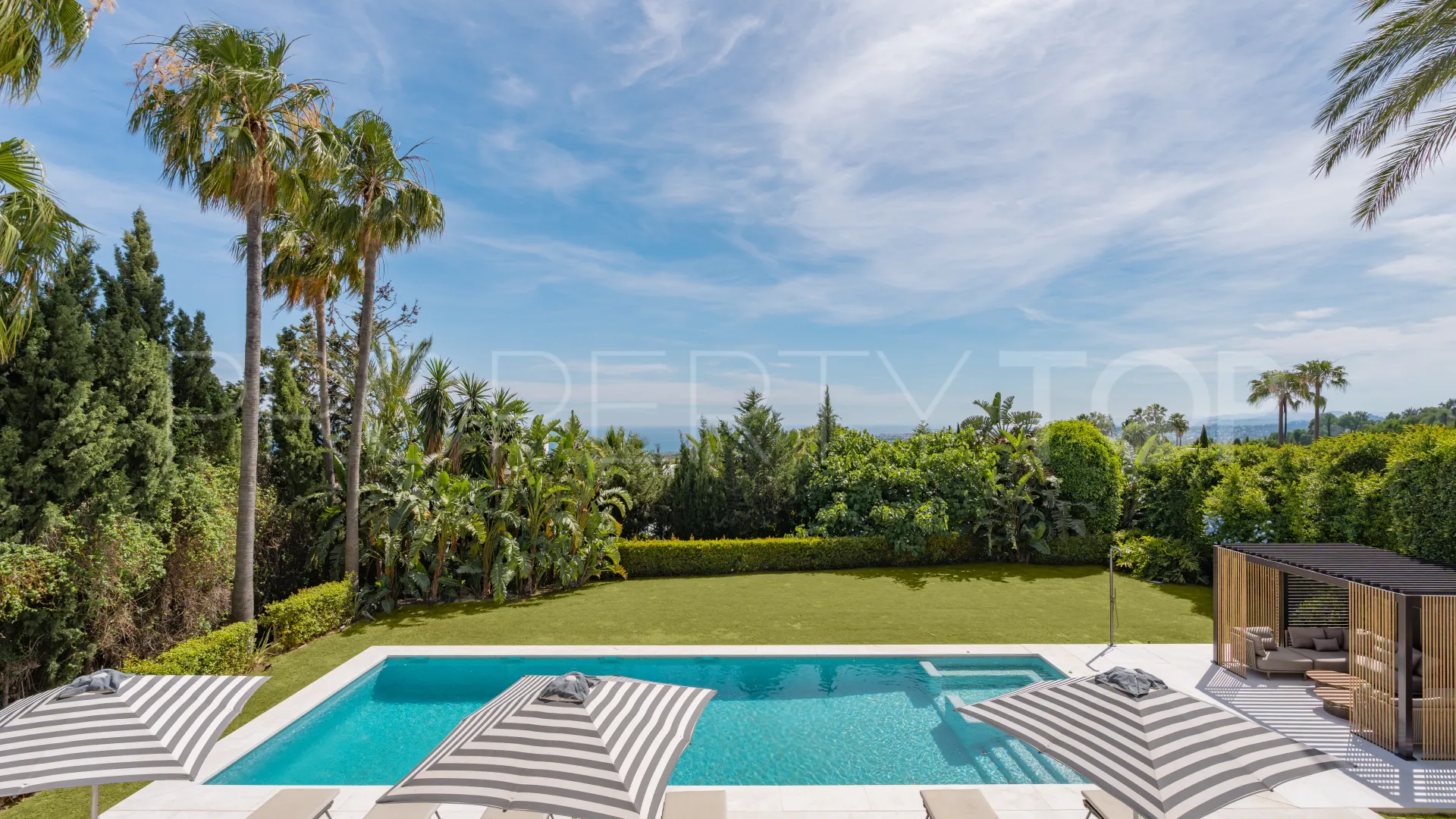 Sierra Blanca villa for sale
