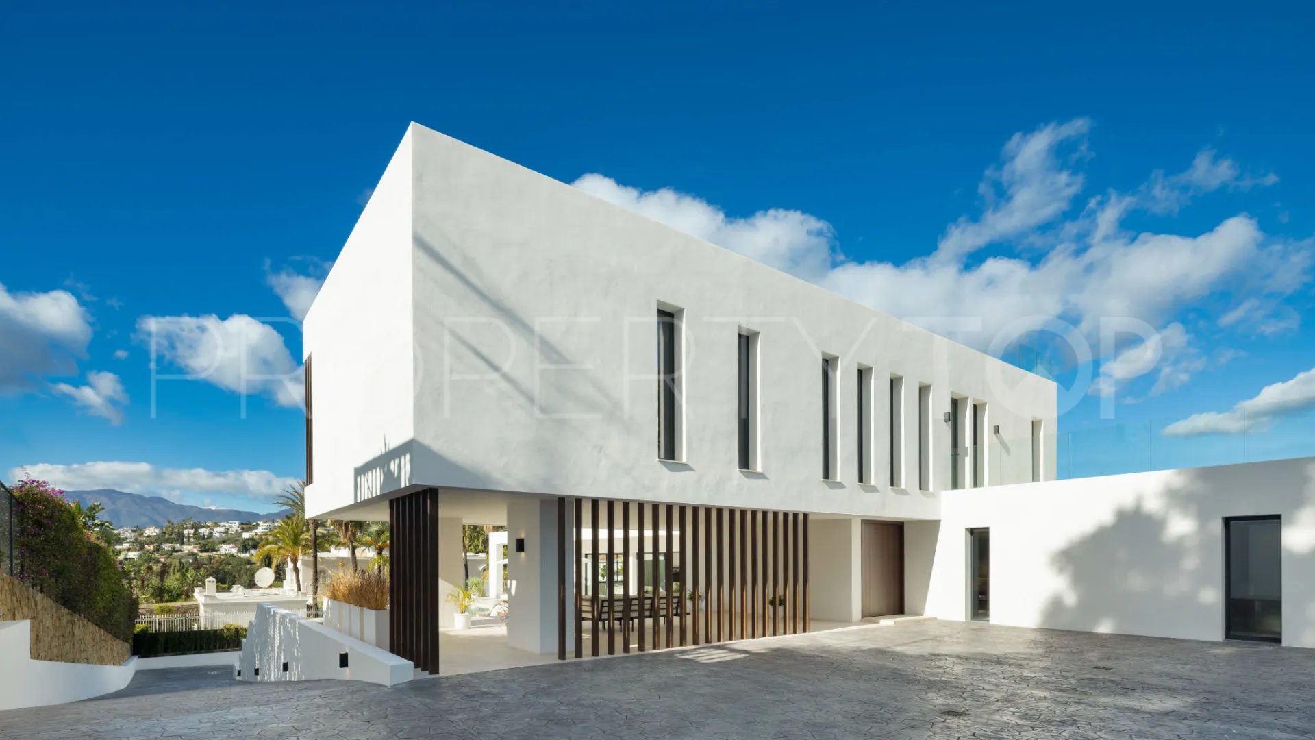 Villa con 5 dormitorios en venta en El Paraiso