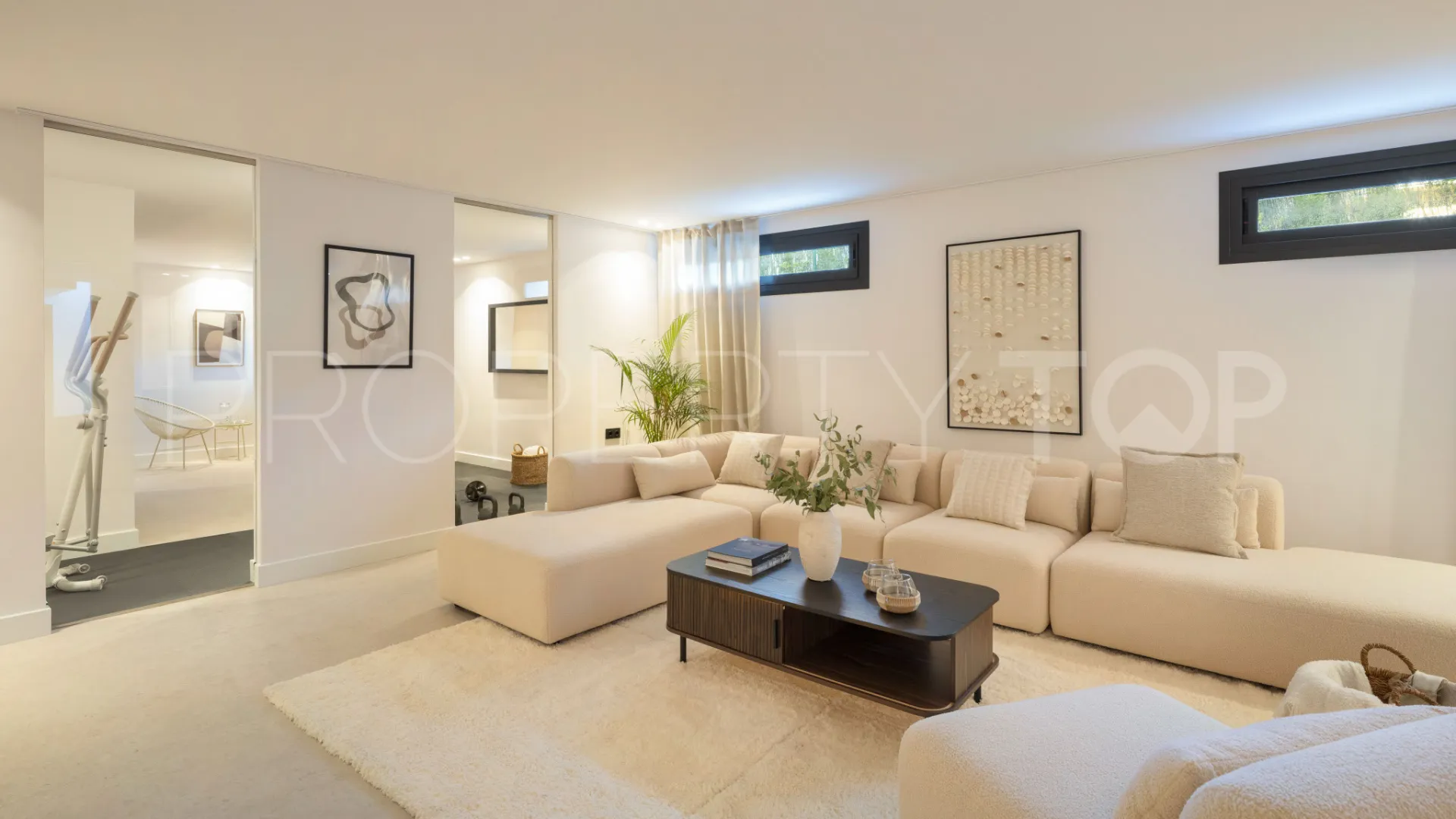 Villa con 5 dormitorios en venta en El Paraiso
