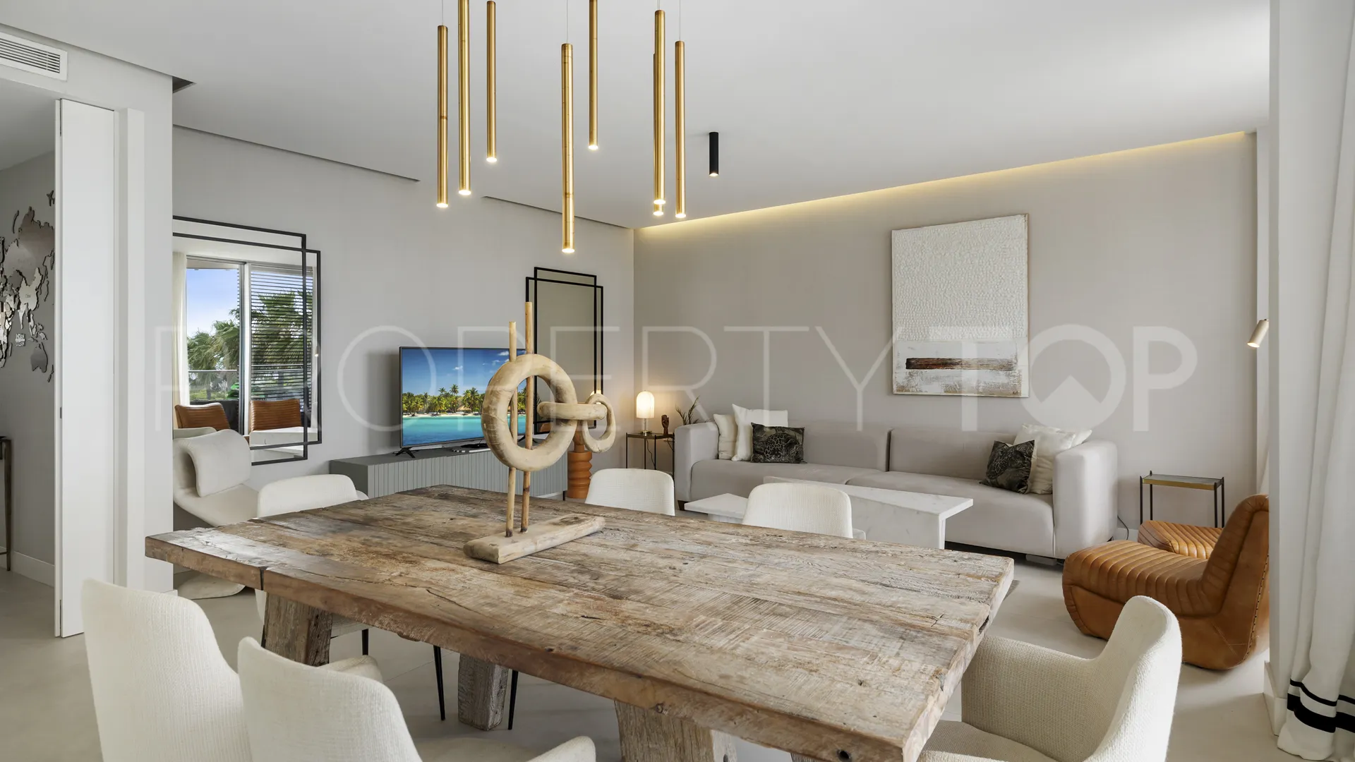 Comprar apartamento de 3 dormitorios en Estepona Oeste