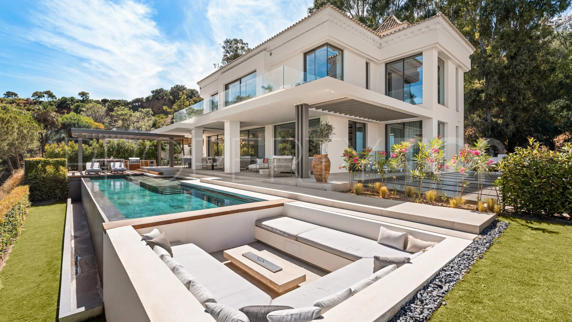 6 bedrooms La Quinta villa for sale