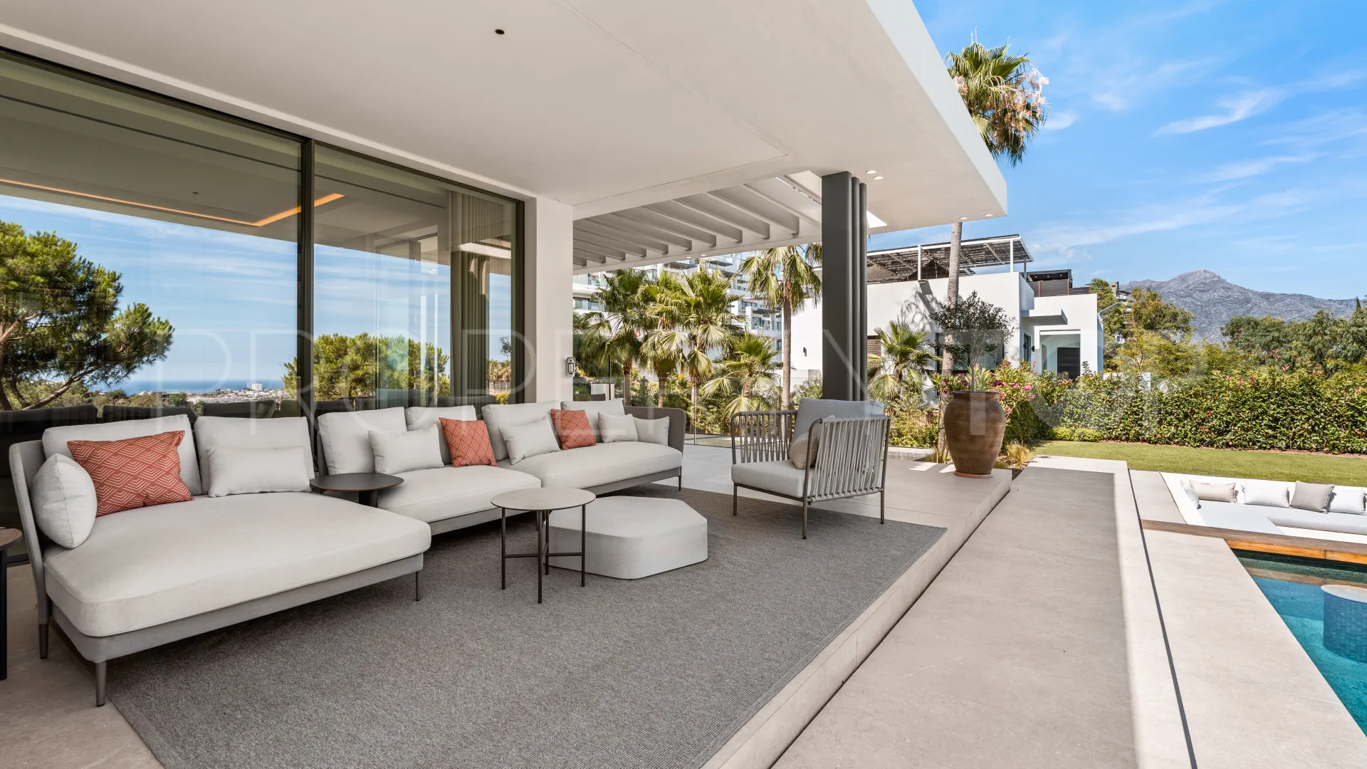 6 bedrooms La Quinta villa for sale
